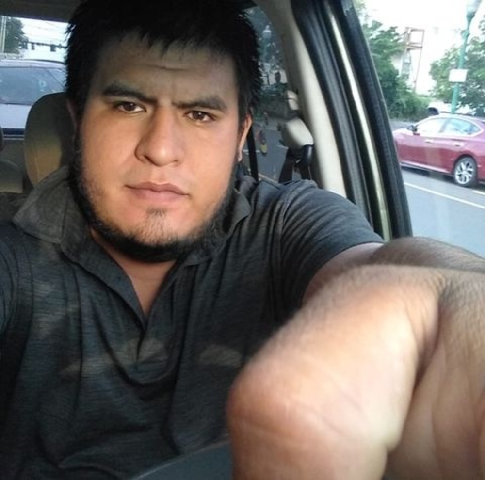 Meet your Posher, Mynor